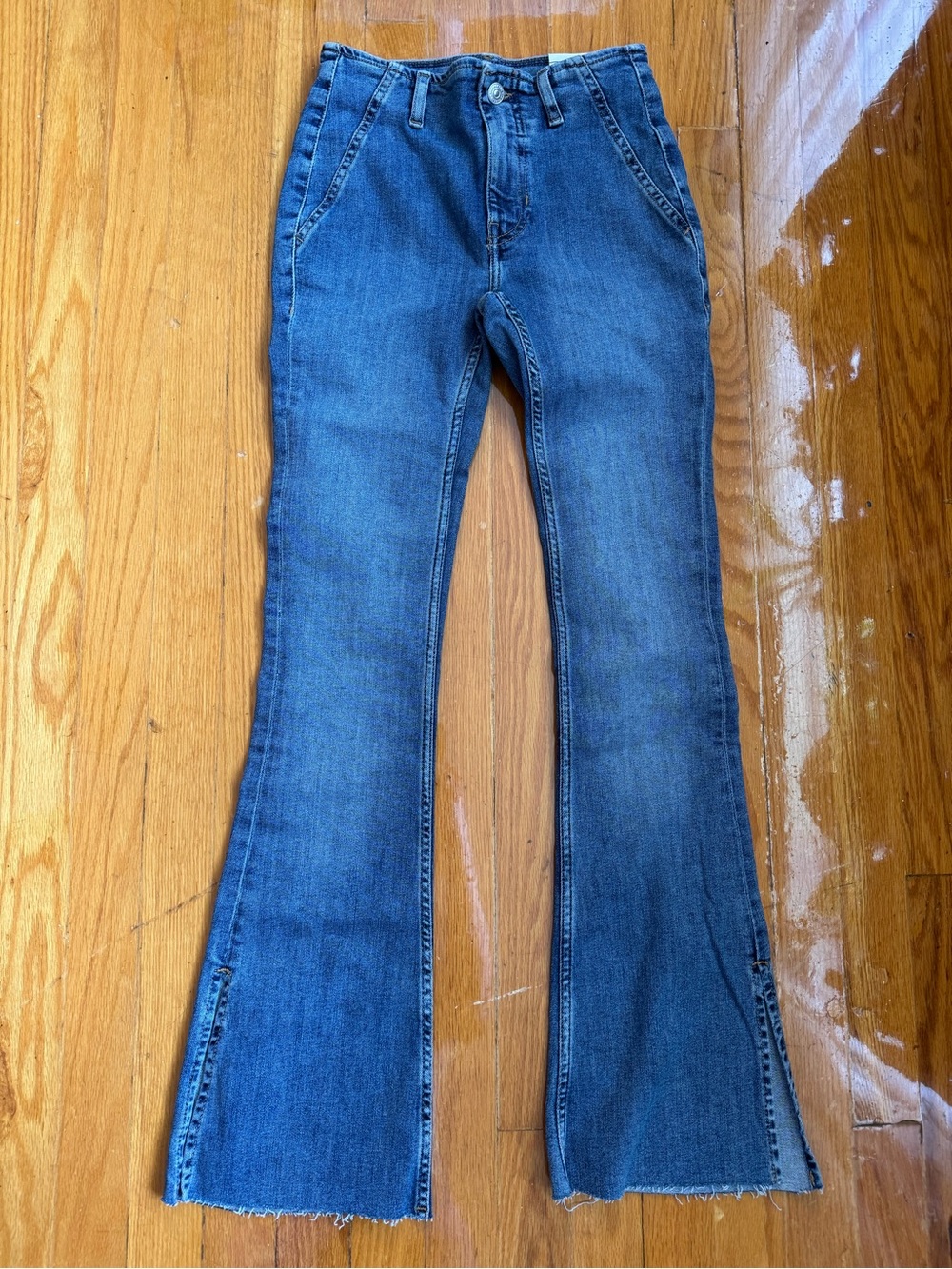 NWT We the Free Level Up Slit Bootcut Beachy Boho Vibe Denim Jeans Size 25.